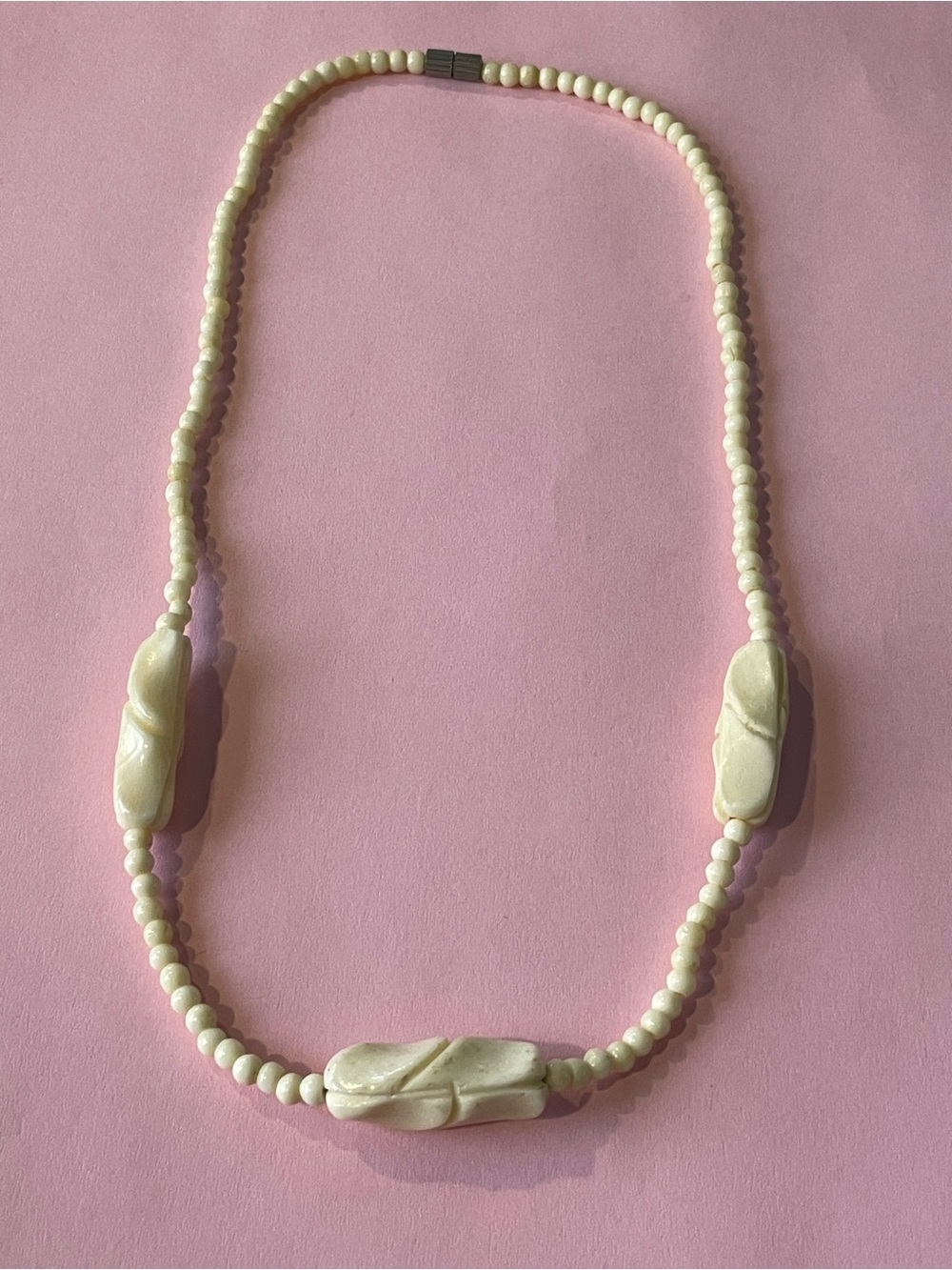 Vintage Bone Carved Bead Necklace #9255 💎 ON SALE